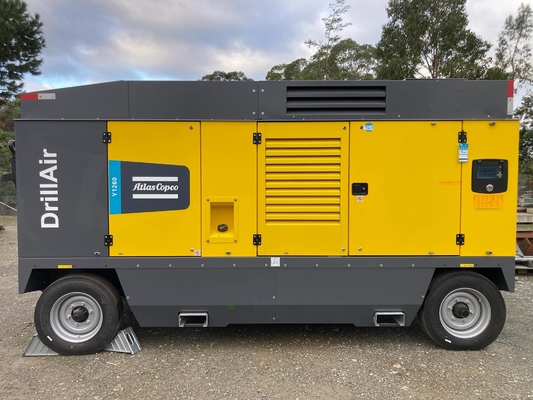 Compresor portátil amarillo Y1260 con 429 Kw de potencia y 1 válvula de bola de 2" para aplicaciones versátiles