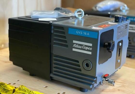 Bomba de vacío GVS16A, potencia del motor 0.9kw, límite de vapor de agua 15 mbar, diseñada para la fabricación de semiconductores e investigación