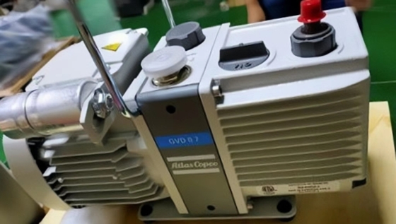 Bomba de vacío de CA sellada con aceite GVD0.7 con sellos de aceite integrados para la prevención de fugas