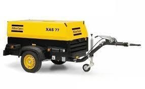 Compresor portátil XAS77E Potencia del motor 26 Kw Velocidad del motor 2940 rpm FAD 4.2 m³/min con diseño portátil