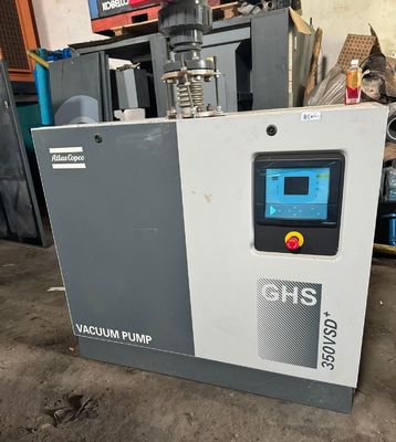 Actualice su sistema de vacío industrial con nuestra bomba de vacío GHS 350 VSD +